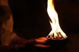 A flame illustrating the article on rituals